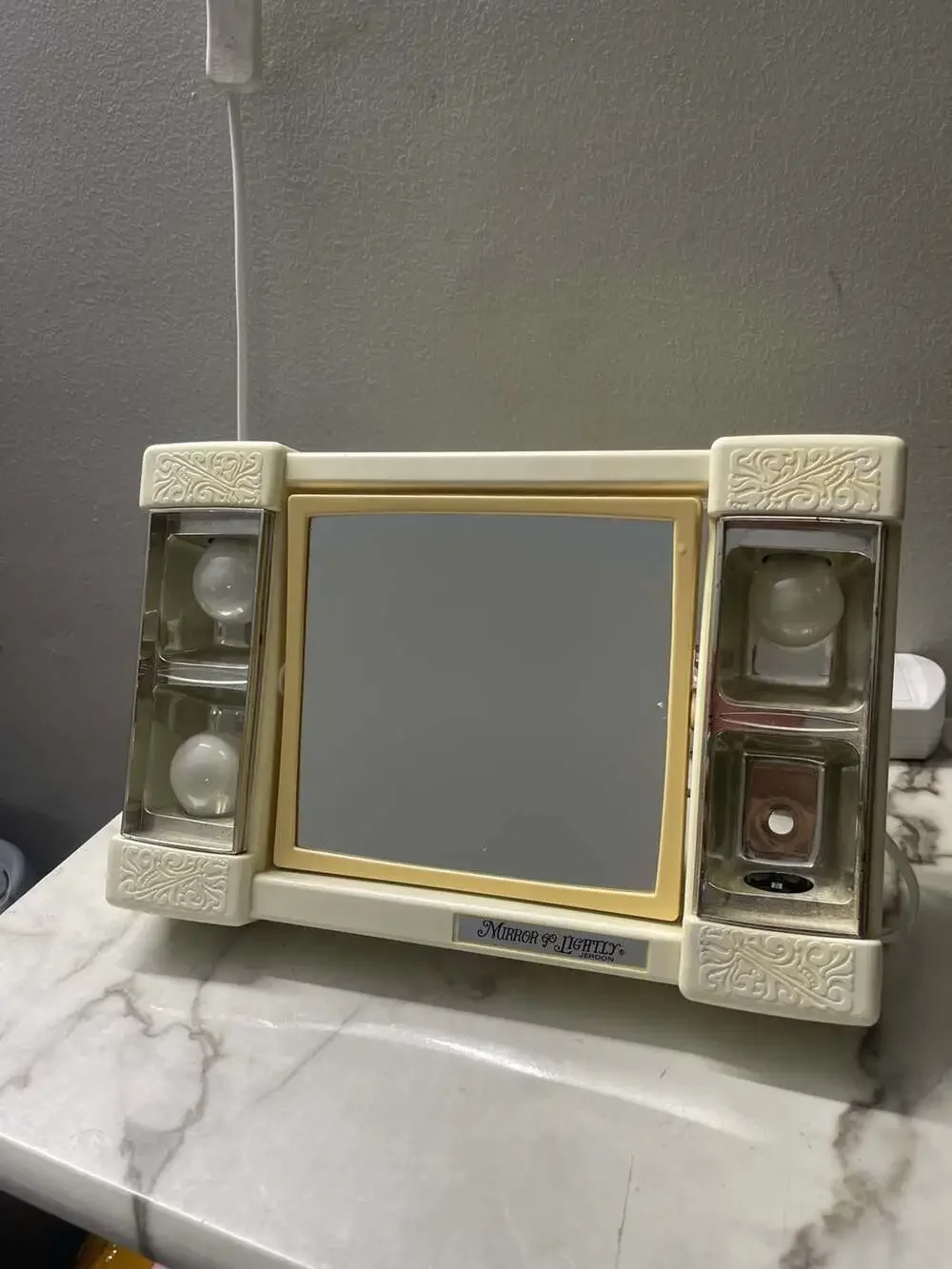 Vintage Jerdon Mirror Go Lightly Illuminated Vanity Makeup Mirror